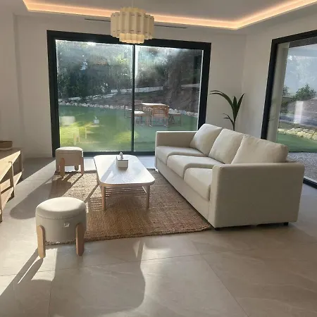 Beautiful Luxury With Pool In Villa