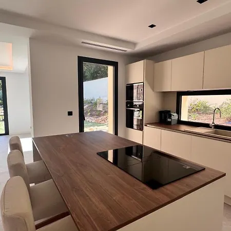 Villa Beautiful Luxury With Pool In