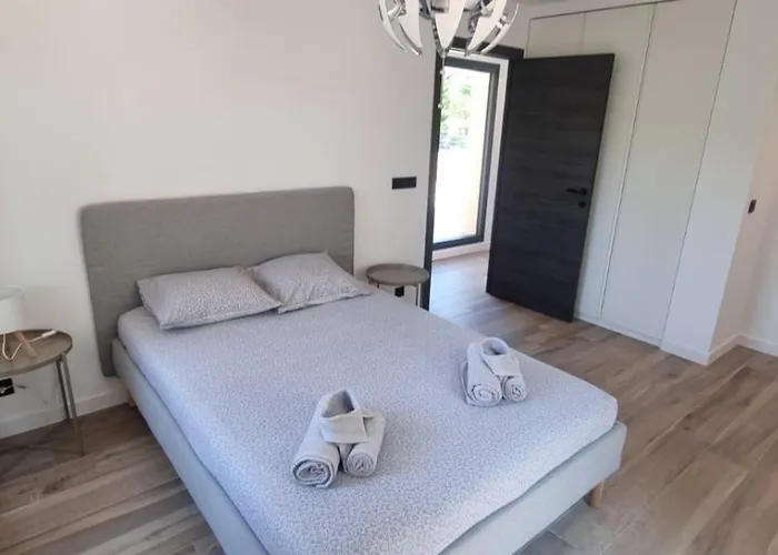 Villa Beautiful Luxury With Pool In *